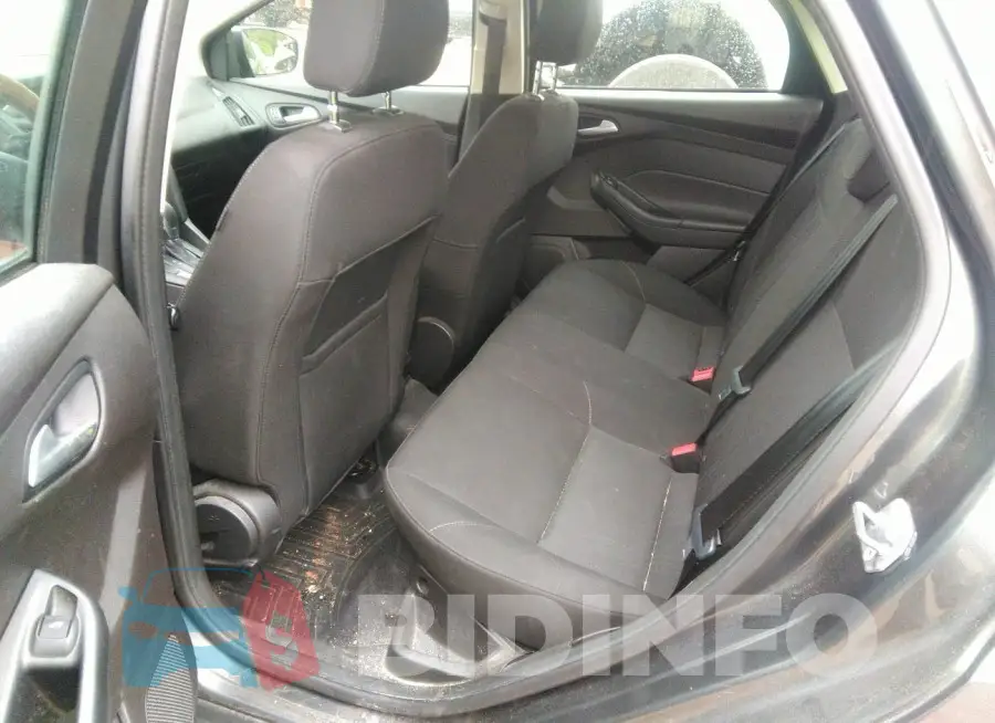 1FADP3FE3HL274021 Photo# 8
