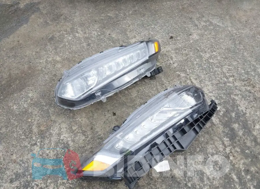 1HGCV2F33LA031772 Photo# 12