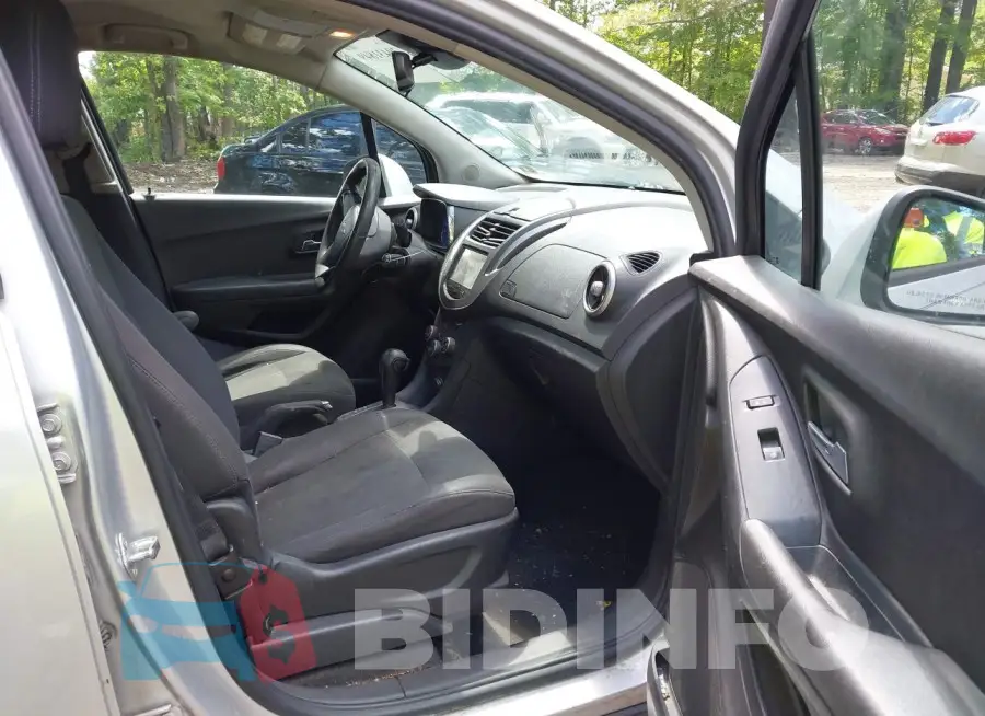 3GNCJKSB1GL271741 Photo# 5