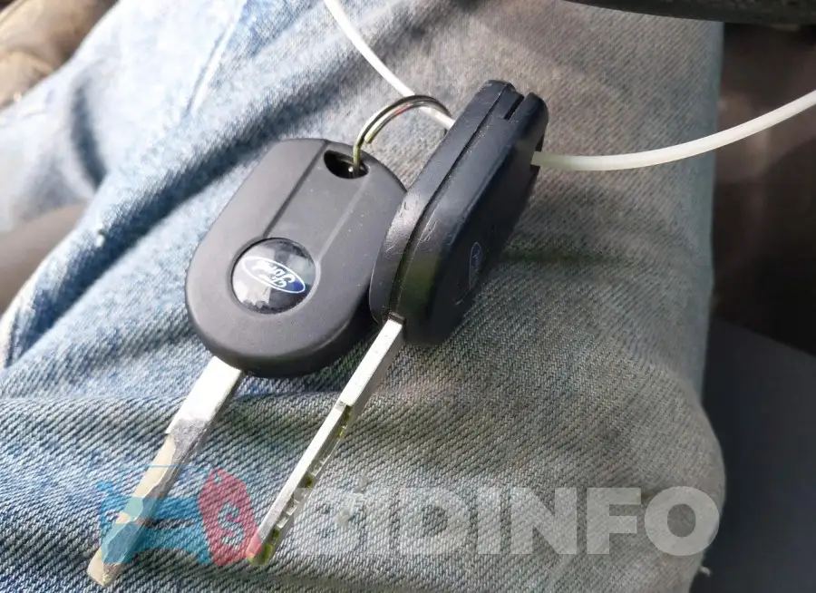 1FADP3FE2GL211541 Photo# 11