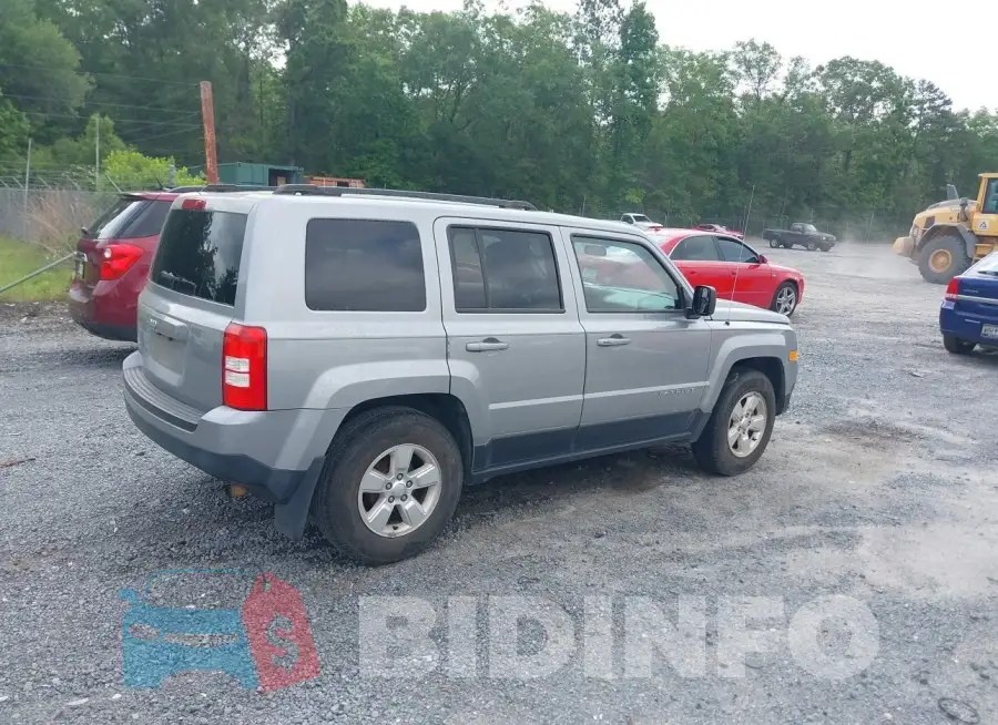 1C4NJPBB9ED886944 Photo# 4