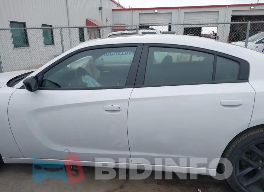 2C3CDXBG9MH647863 Photo# 14