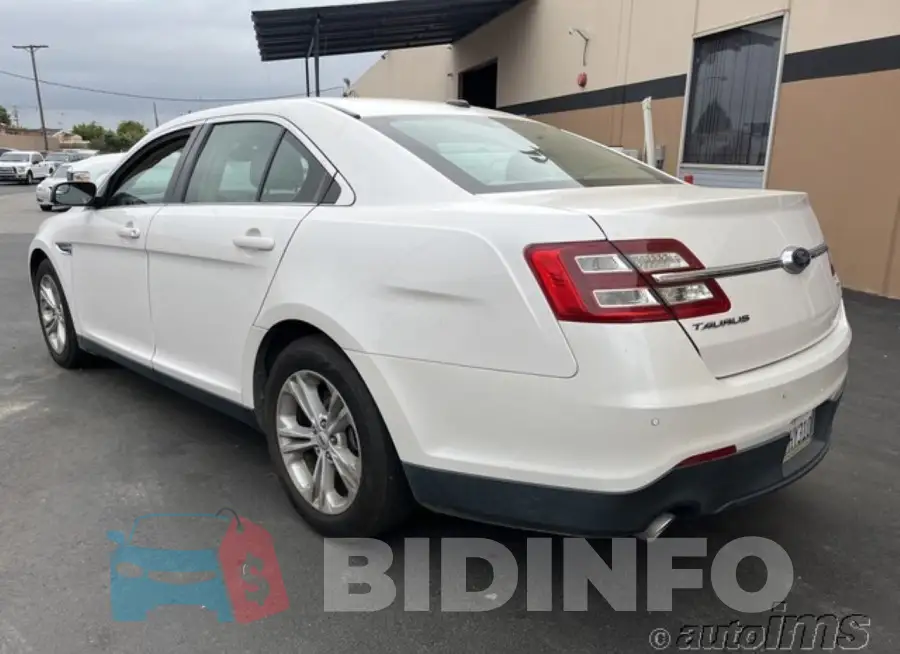 1FAHP2E88JG127022 Photo# 16