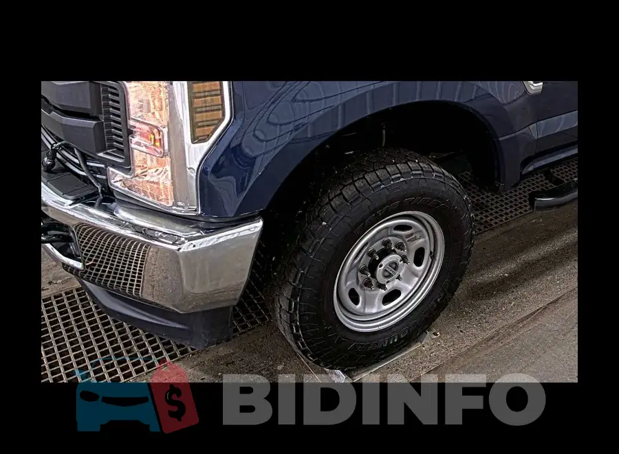 1FTBF2B67JEB85110 Photo# 28