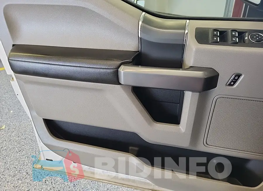 1FTEW1EF8HKC70813 Photo# 8