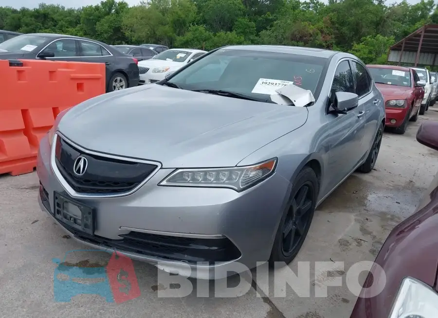 19UUB1F32HA001774 Photo# 2