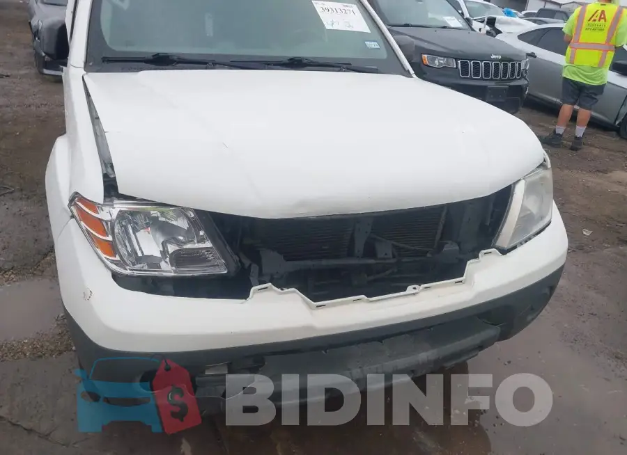 1N6BD0CT3HN742634 Photo# 6