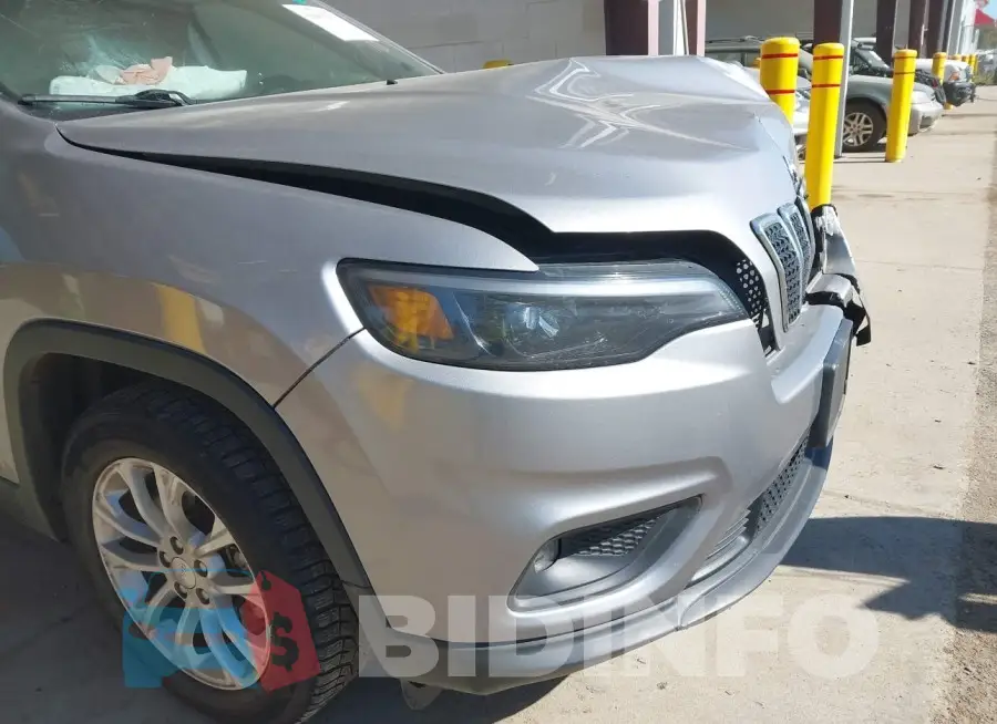 1C4PJLCB5KD370026 Photo# 18