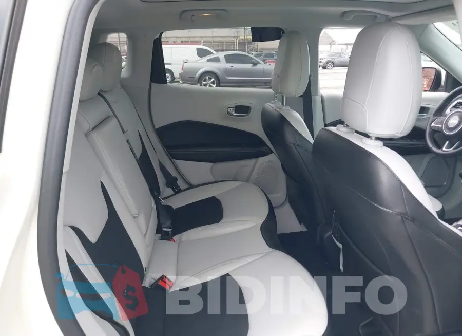 3C4NJCBB3LT224891 Photo# 8