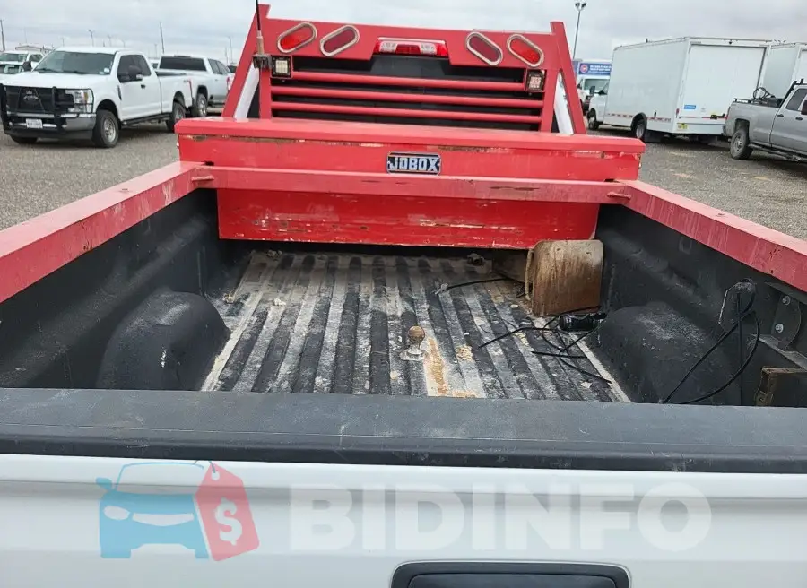1GC1CREG7KF176758 Photo# 6