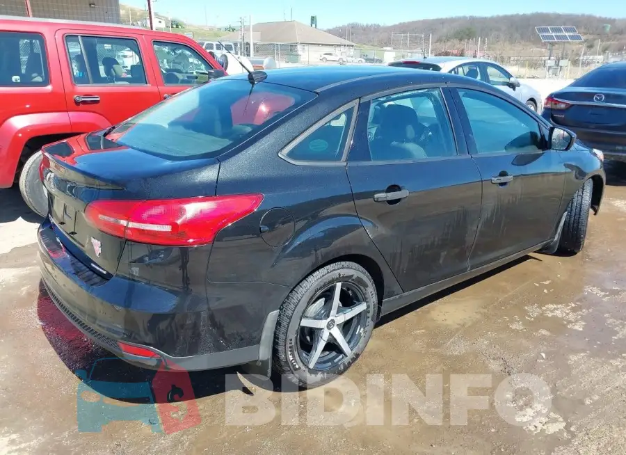 1FADP3E28FL367167 Photo# 4