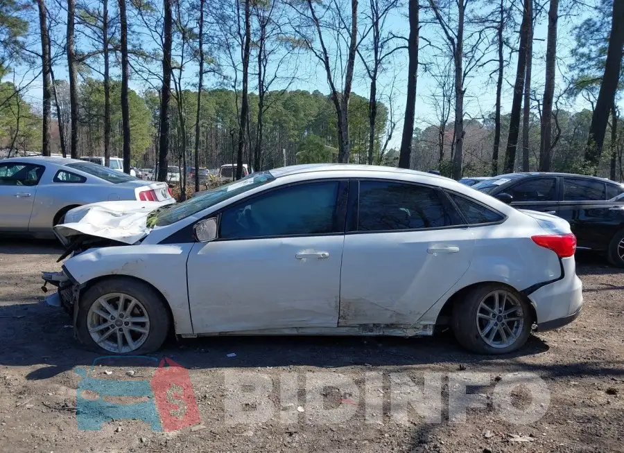 1FADP3F21GL296863 Photo# 14