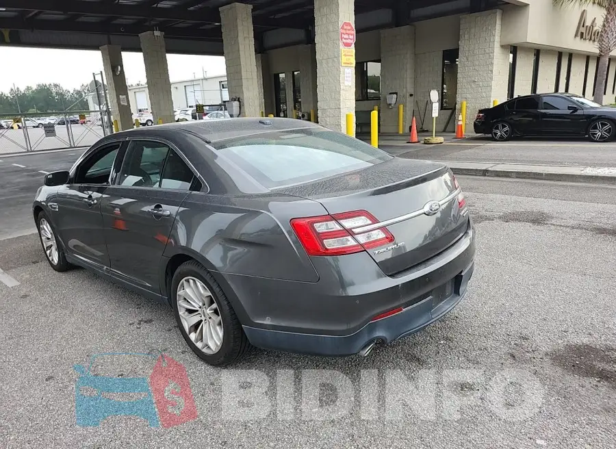 1FAHP2F80HG127413 Photo# 4