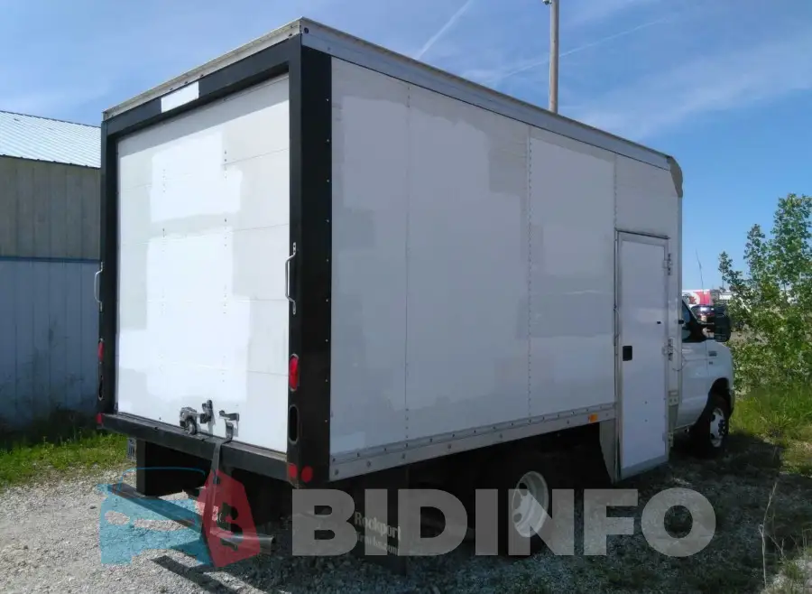 1FDWE3FL4FDA37323 Photo# 6