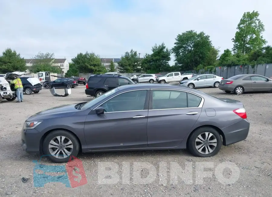 1HGCR2F33FA166985 Photo# 14