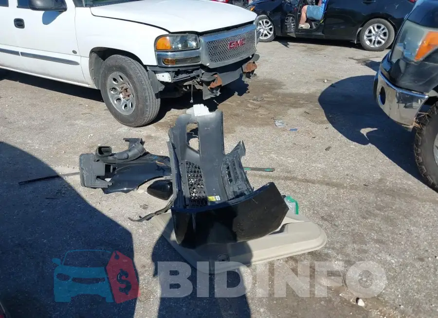 1HGCR2F34EA185043 Photo# 12