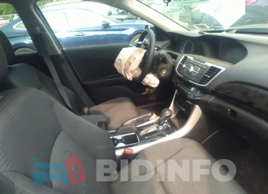 1HGCR2F37HA047517 Photo# 5