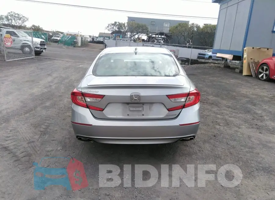 1HGCV1F32JA063586 Photo# 17