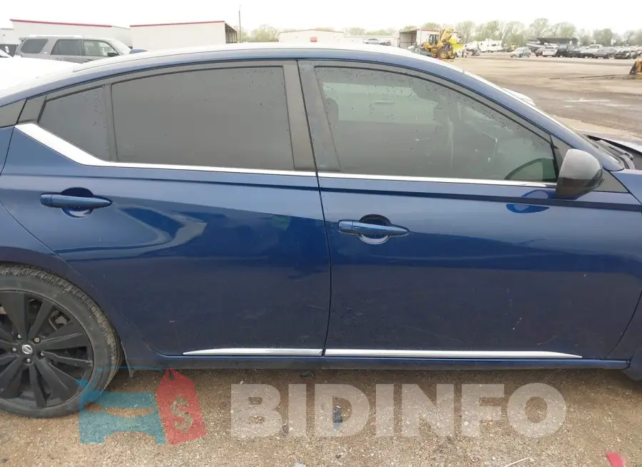 1N4BL4CV7KC170376 Photo# 13