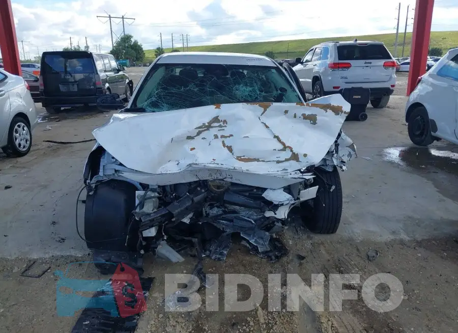 3N1AB8CV6MY201601 Photo# 13