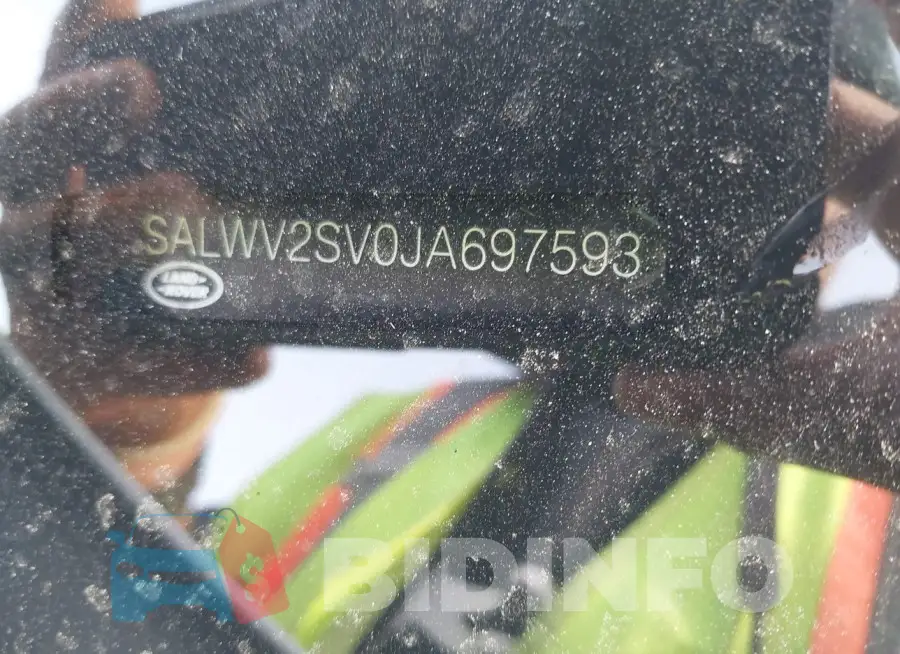 SALWV2SV0JA697593 Photo# 9