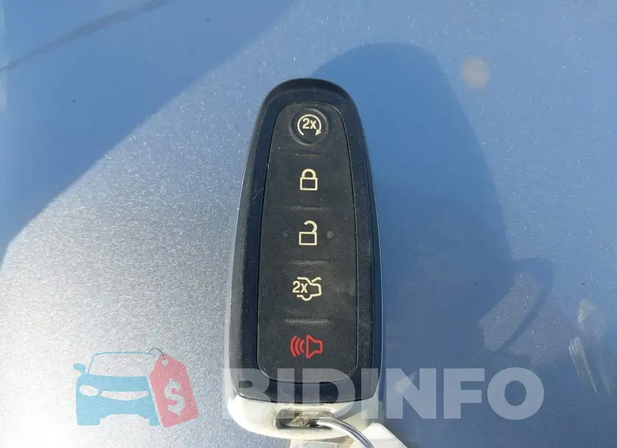1FADP3J20EL330621 Photo# 11