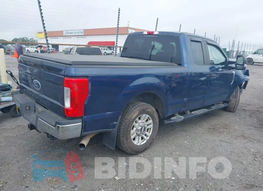 1FT7X2A68JEB33988 Photo# 4