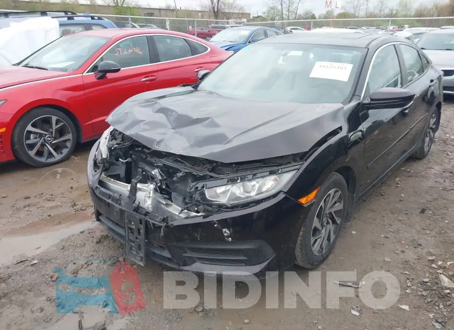 19XFC2F72HE002174 Photo# 6
