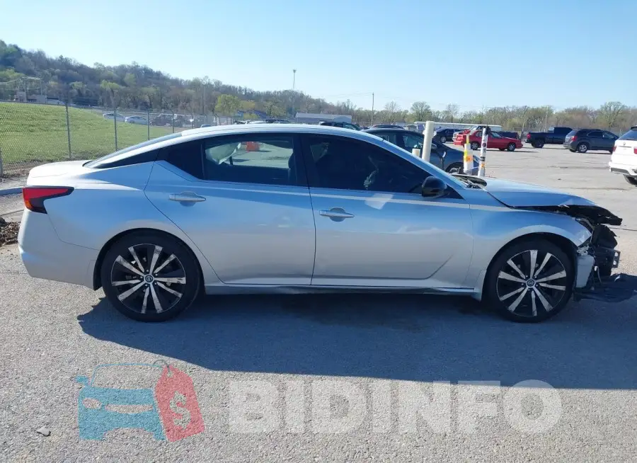 1N4BL4CV2KC184444 Photo# 14