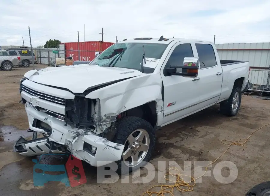 1GC1KWE83FF656814 Photo# 2