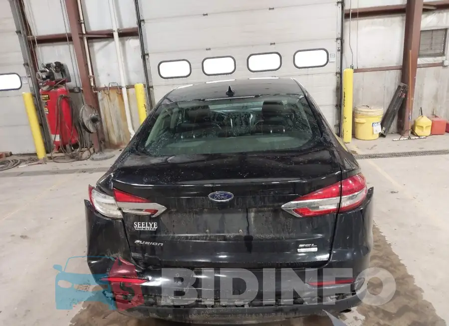 3FA6P0CD5KR236978 Photo# 16
