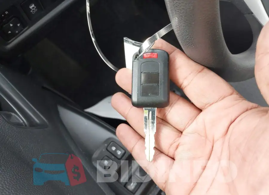 ML32FUFJ5PHF01112 Photo# 11