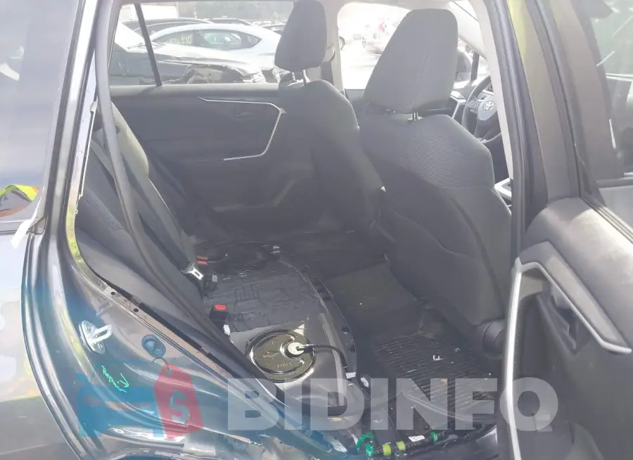 2T3G1RFV7MC170149 Photo# 8