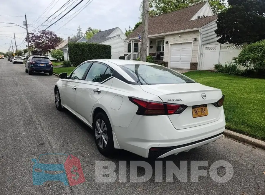 1N4BL4BV6PN322466 Photo# 3