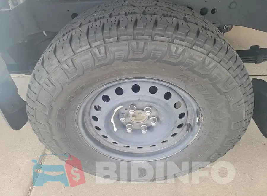 1N6ED1EK4PN607068 Photo# 18