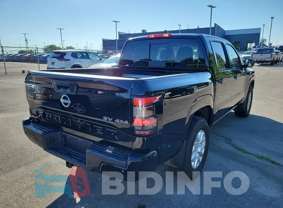 1N6ED1EK5PN622758 Photo# 4