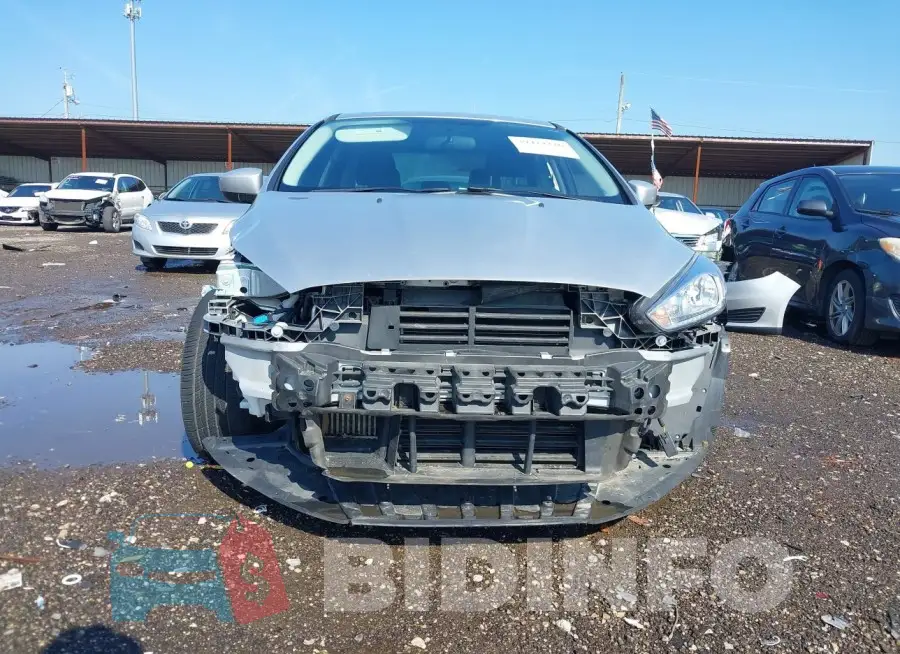 1FADP3FE2JL258592 Photo# 6