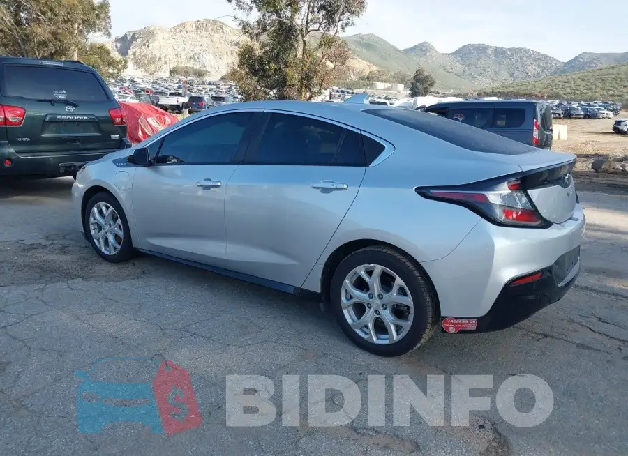 1G1RD6S52JU153621 Photo# 3