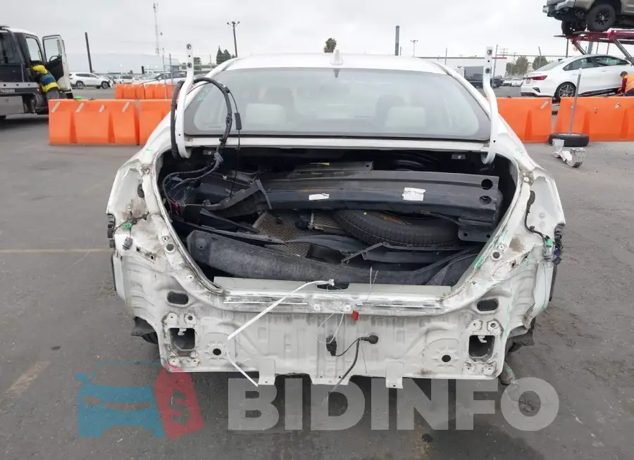 19XFC2F70HE211882 Photo# 16