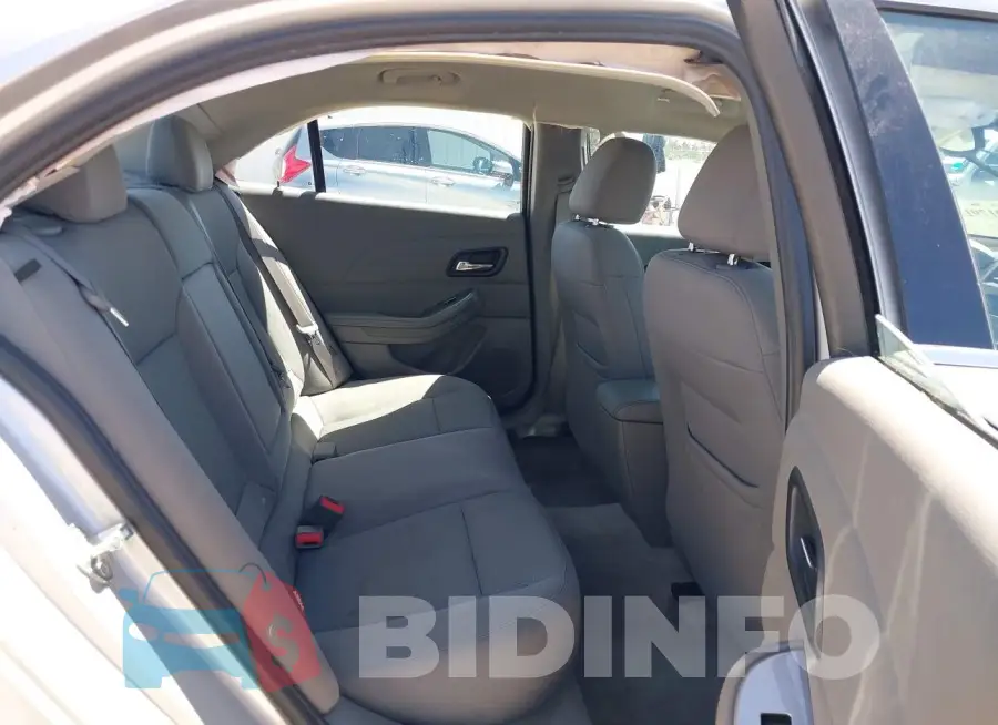 1G11B5SL5FF165804 Photo# 8