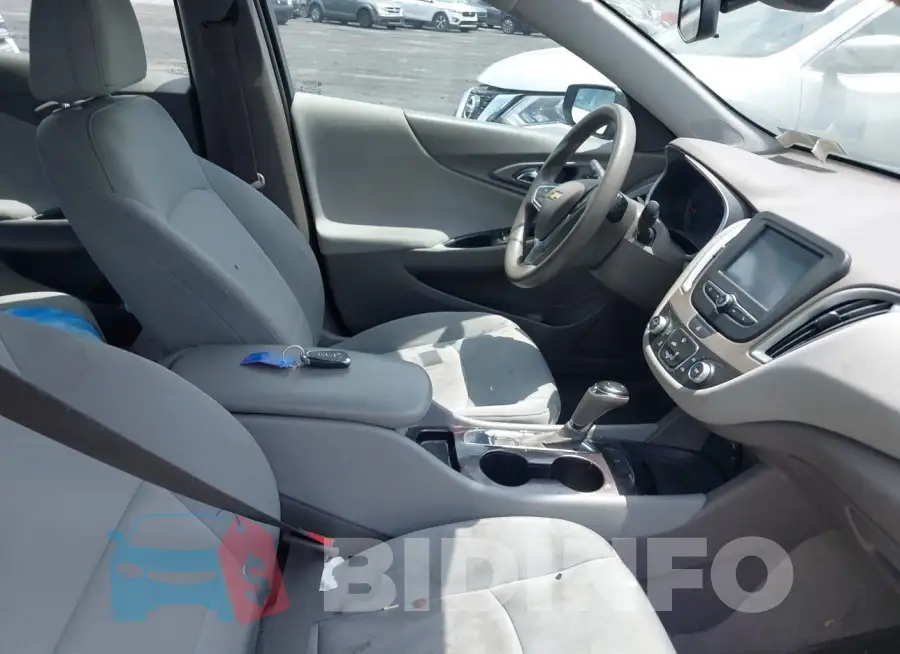 1G1ZB5ST7HF242677 Photo# 5