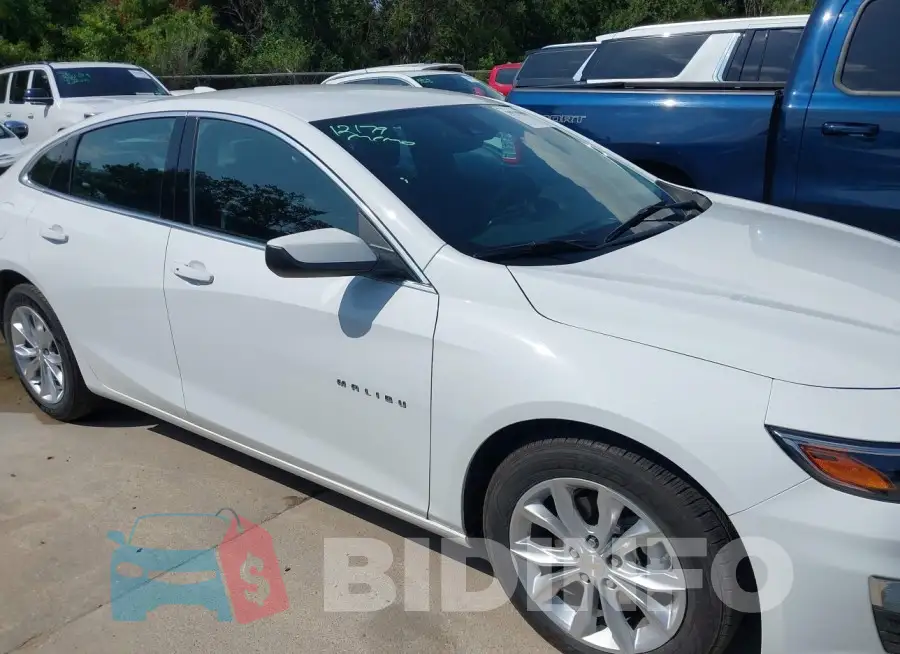 1G1ZD5ST1RF130839 Photo# 14
