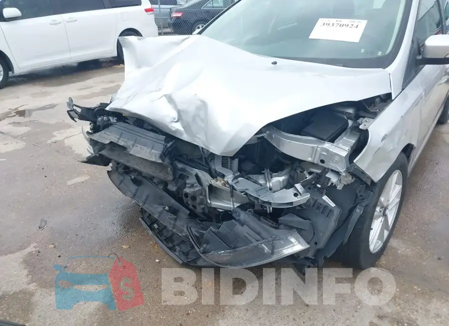1FADP3F23GL364385 Photo# 6