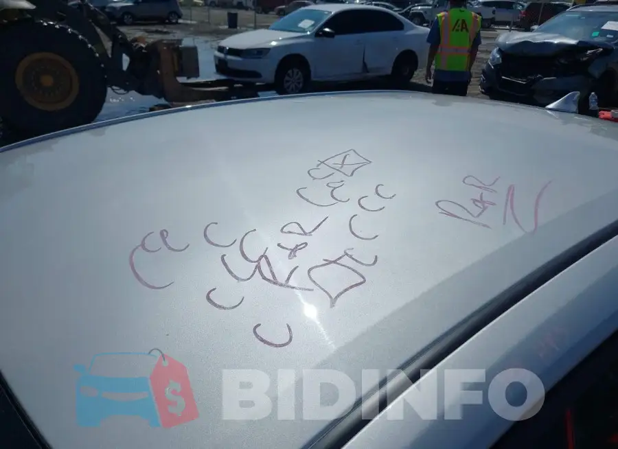 5YFB4MDE6RP144763 Photo# 6