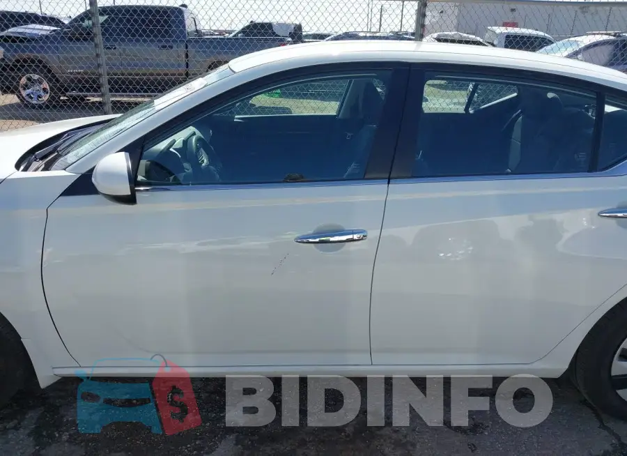 1N4BL4BV6PN408828 Photo# 14