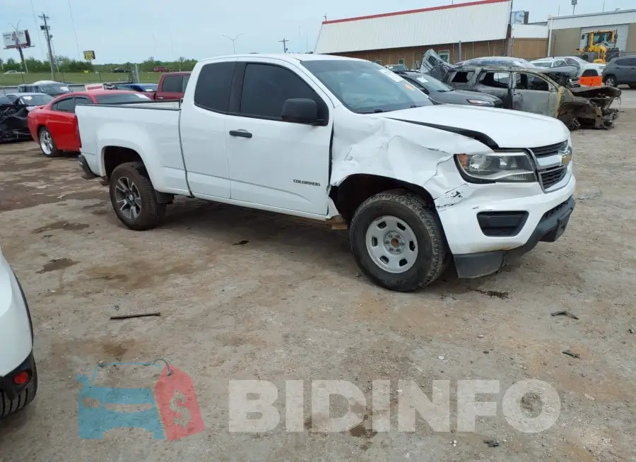 1GCHSAEA5F1149950 Photo# 1