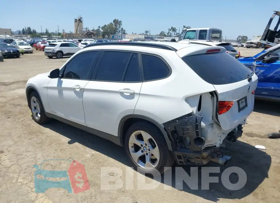 WBAVM1C55FV315263 Photo# 3