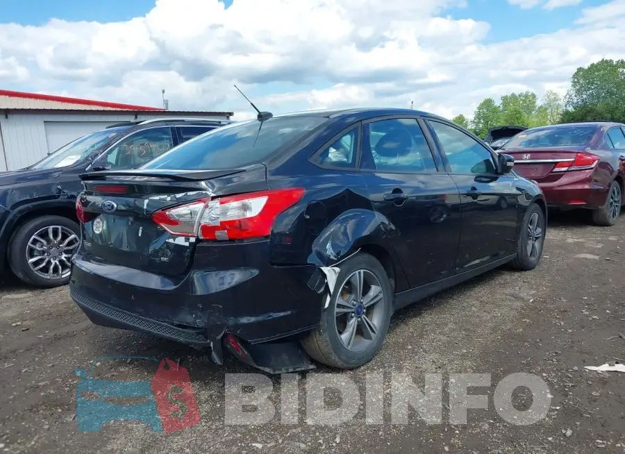 1FADP3F21EL424404 Photo# 4