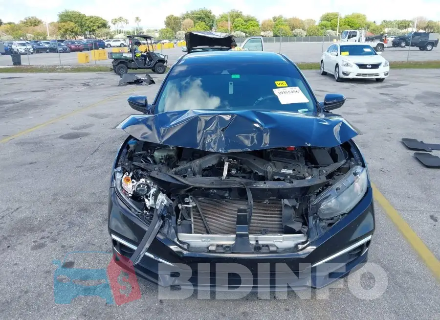 19XFC2F62KE006823 Photo# 12
