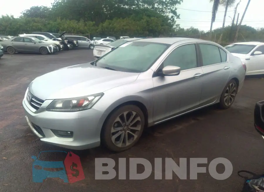 1HGCR2F50FA176391 Photo# 2